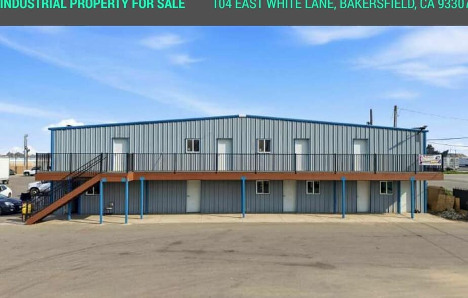 More Photos Of 104 E White Ln, Bakersfield Flex For Sale