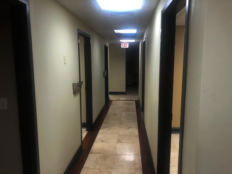 More Photos Of 661 E Altamonte Dr, Altamonte Springs Medical For Sale