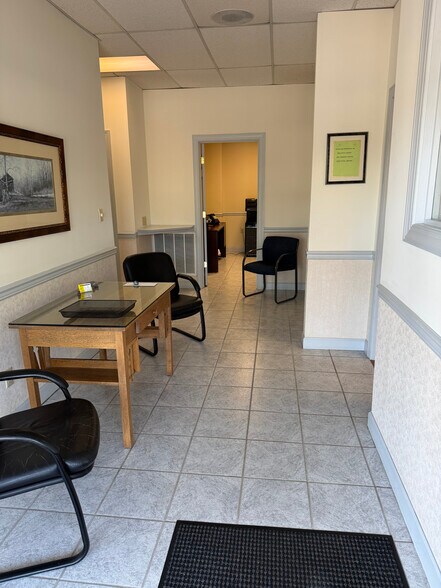 More Photos Of 508 N Commerce Ave, Front Royal Bank For Sale