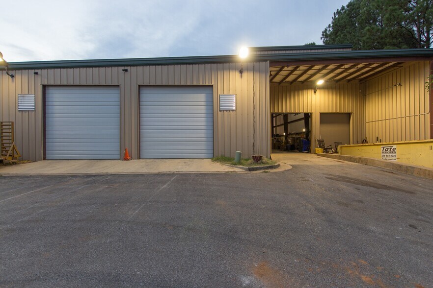 More Photos Of 1435 Paramount Dr, Huntsville Freestanding For Sale