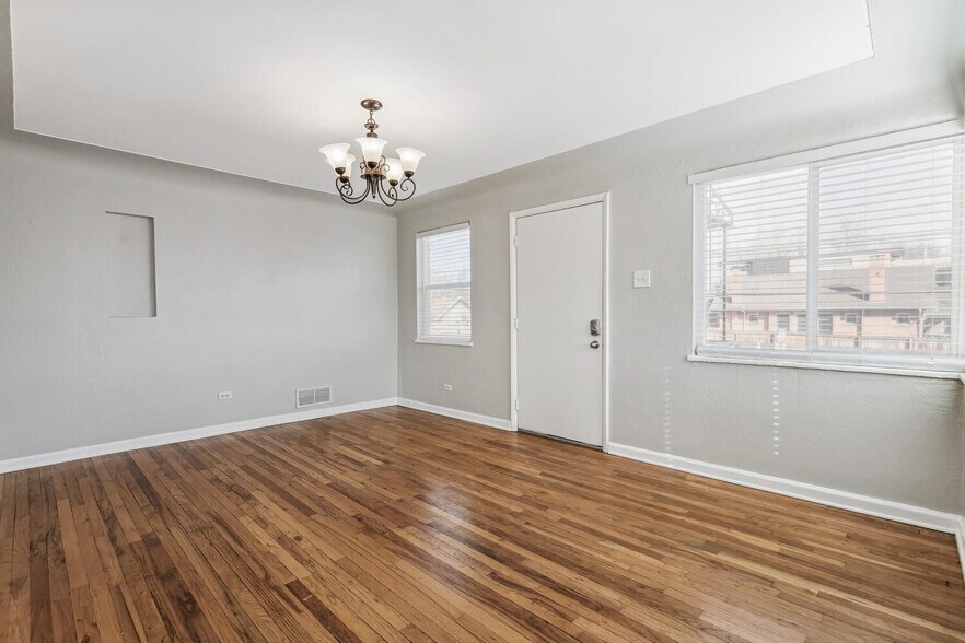 More Photos Of 2300 W 39th Ave, Denver Apartments For Sale