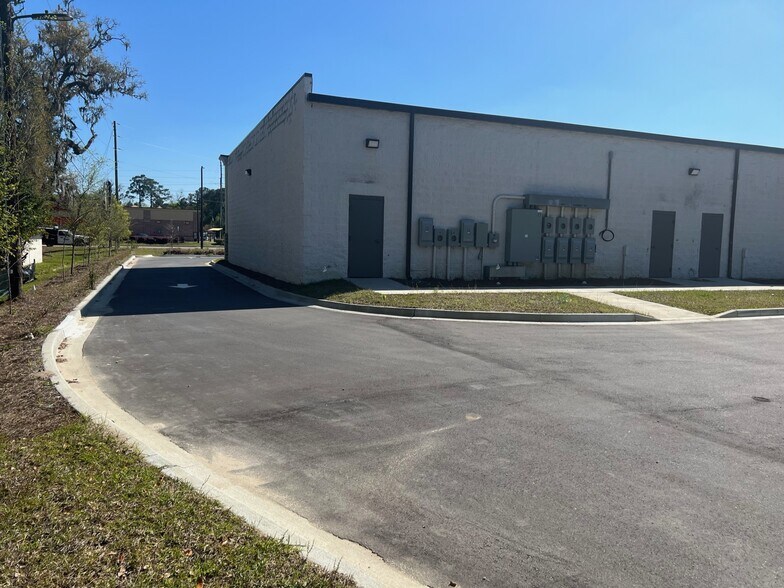 More Photos Of 4410 Ogeechee Rd, Savannah Storefront Retail Office For Lease