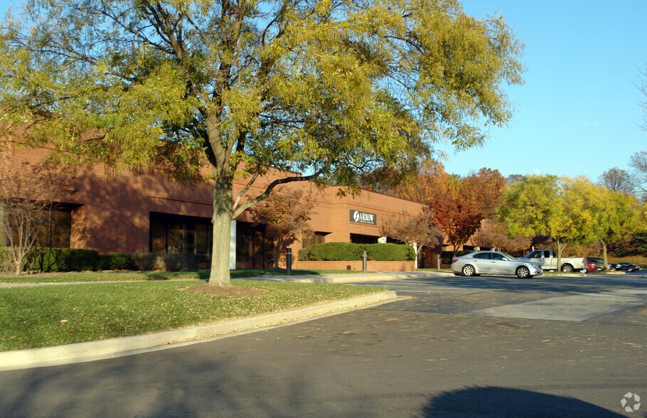 More Photos Of 209 Perry Pky, Gaithersburg Flex For Lease