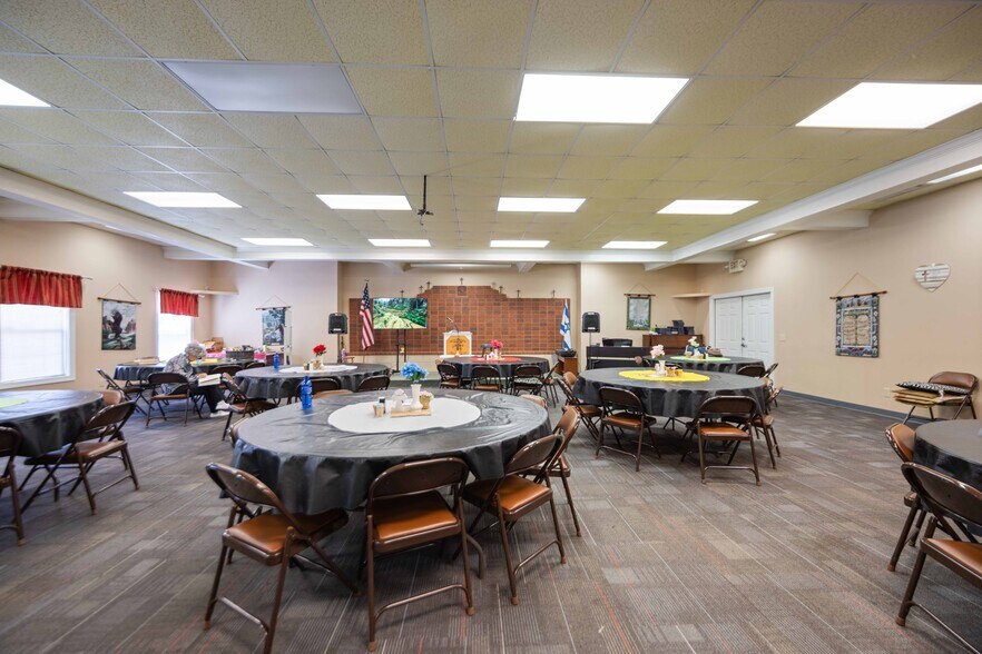 More Photos Of 1301 17th St, Columbus Specialty For Sale