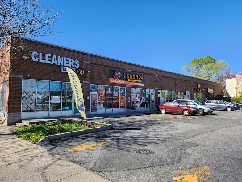 More Photos Of 301-315 W 79th St, Chicago Convenience Store For Sale