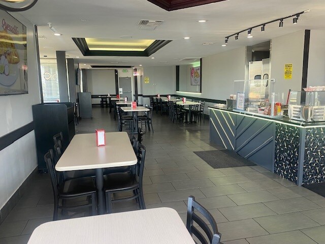 More Photos Of 8800 Limonite Ave, Jurupa Valley Restaurant For Sale