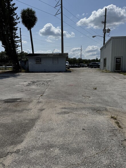 More Photos Of 14439 County Rd 44 Rd, Grand Island Distribution For Lease
