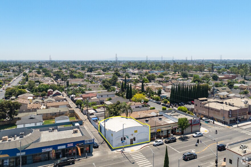 More Photos Of 1808 Firestone Blvd, Los Angeles Light Distribution For Sale