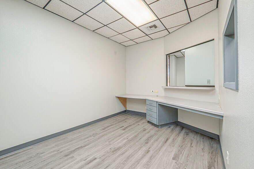 More Photos Of 2407 W Louisiana Ave, Midland Medical For Lease
