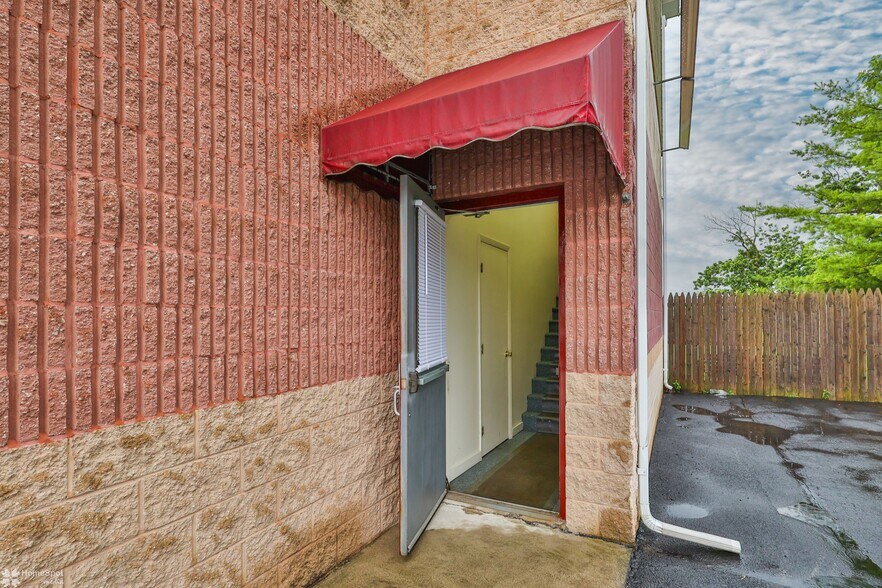 More Photos Of 15524 Kutztown Rd, Kutztown Auto Dealership For Sale