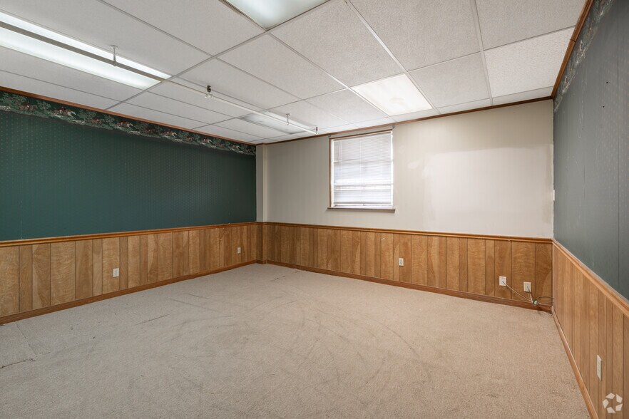 More Photos Of 3404 Moffett Rd, Mobile Distribution For Lease