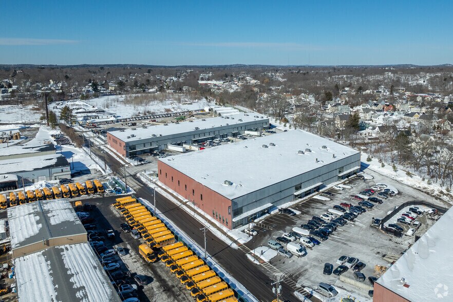 More Photos Of 52 Industrial Dr, Hyde Park Unknown For Lease