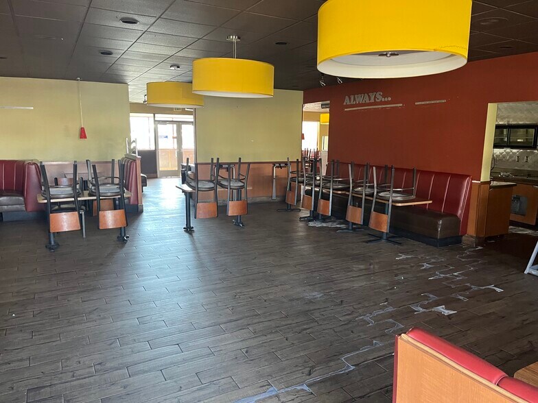 More Photos Of 255 N 1100 W, Cedar City Restaurant For Sale