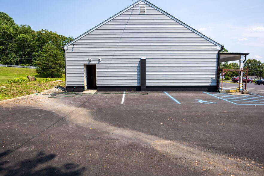 More Photos Of 903 High St, Hackettstown Storefront Retail Office For Lease