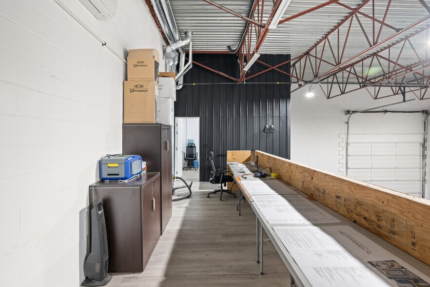 More Photos Of 3225 Mccallum Rd, Abbotsford Warehouse For Sale