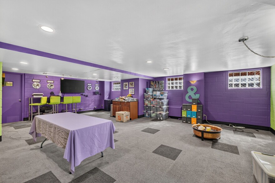 More Photos Of 4331 Lindell Blvd, Saint Louis Loft Creative Space For Sale