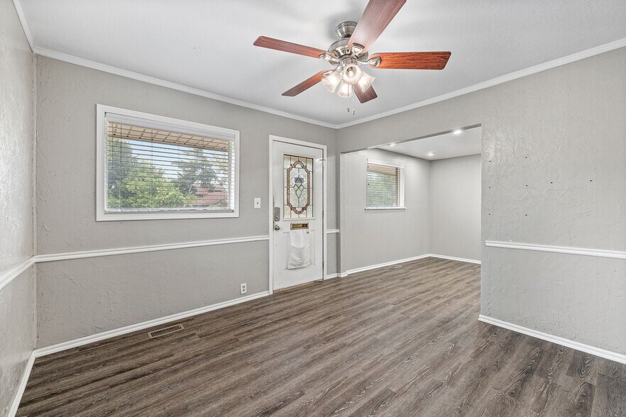 More Photos Of 1600 S Choctaw Ave, El Reno Office For Sale