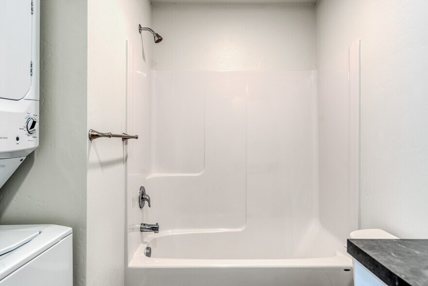 More Photos Of 128 E Evergreen Dr, Kalispell Apartments For Sale