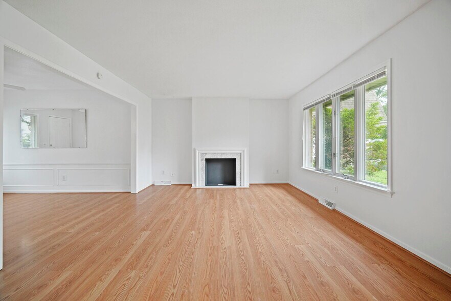 More Photos Of 4445-4455 W Sylvania Ave, Toledo Apartments For Sale