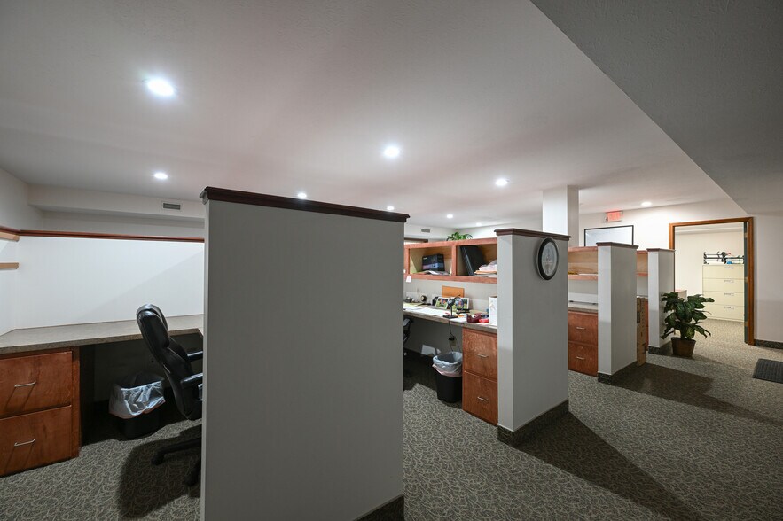 More Photos Of 312 N Cleveland Massillon Rd, Akron Medical For Sale