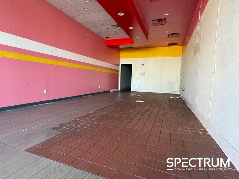 More Photos Of 12900-12902 Foothill Blvd, Sylmar Storefront For Lease