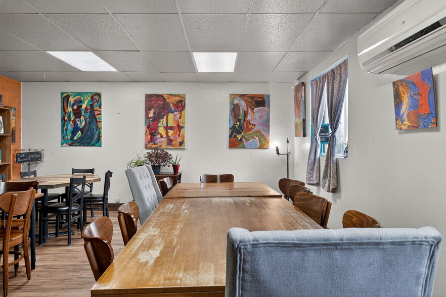 More Photos Of 502 N Main St, Pocatello General Retail For Sale