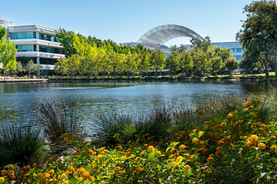 More Photos Of 2600 Camino Ramon, San Ramon Office For Lease