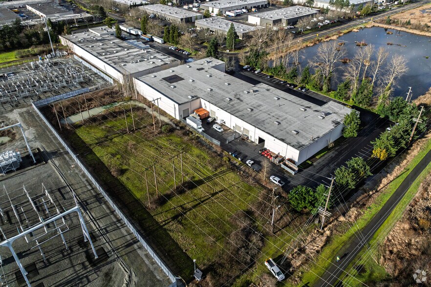 More Photos Of 22014-22020 72nd Ave S, Kent Warehouse For Lease