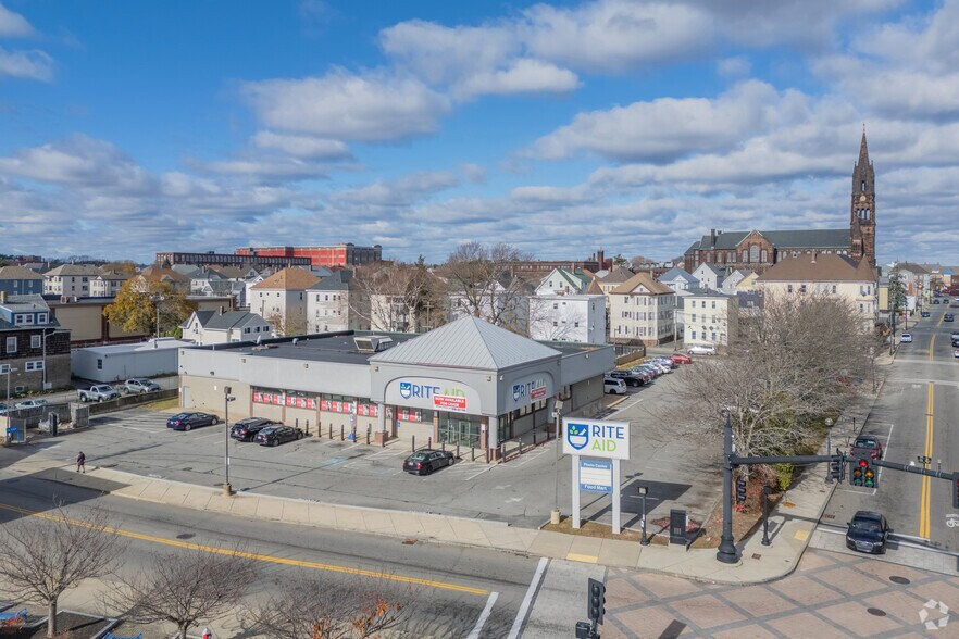 More Photos Of 1207 Acushnet Ave, New Bedford Drugstore For Lease