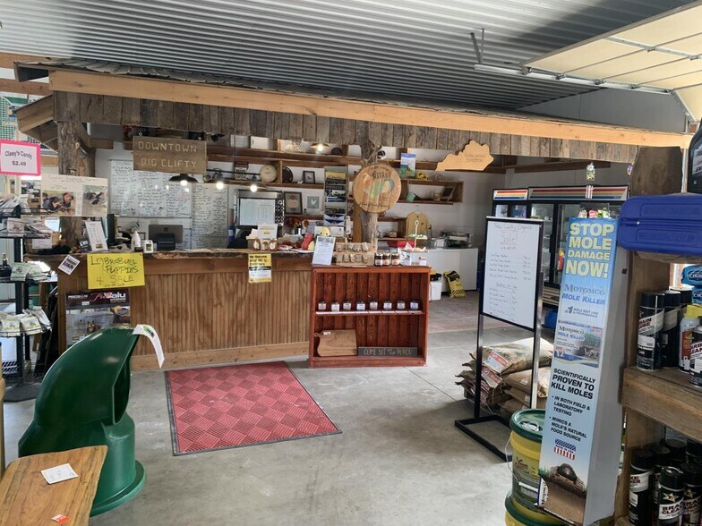 More Photos Of 9695 Elizabethtown Rd, Big Clifty General Retail For Sale