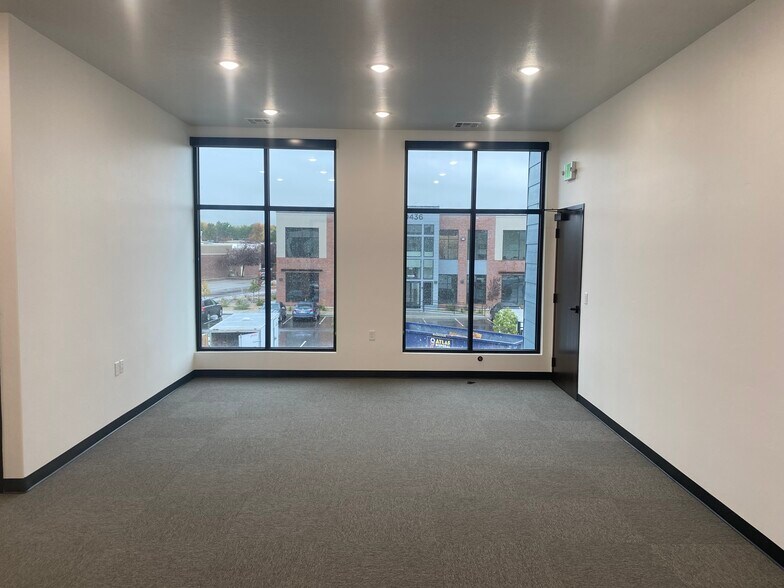 More Photos Of 10434 S 1055 W, South Jordan Office For Lease