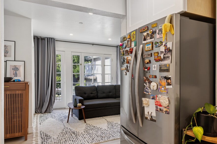 More Photos Of 250 Red Hill Ave, San Anselmo Apartments For Sale