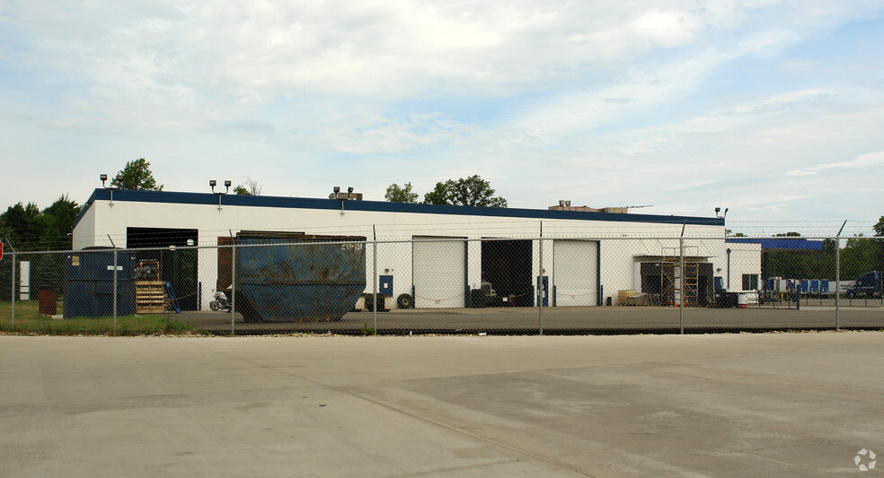 Primary Photo Of 1951 N Bailey Rd, North Jackson Truck Terminal For Sale