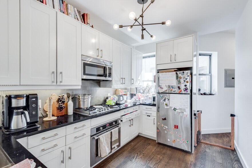 More Photos Of 14 Lincoln Pl, Brooklyn Apartments For Sale