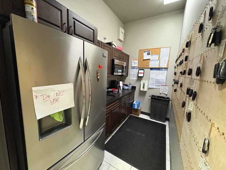 More Photos Of 2306 IFCU way, Lafayette Auto Dealership For Sale