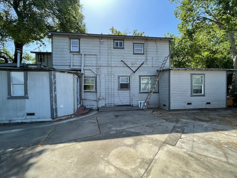 More Photos Of 2439 Rio Linda Blvd, Sacramento Apartments For Sale