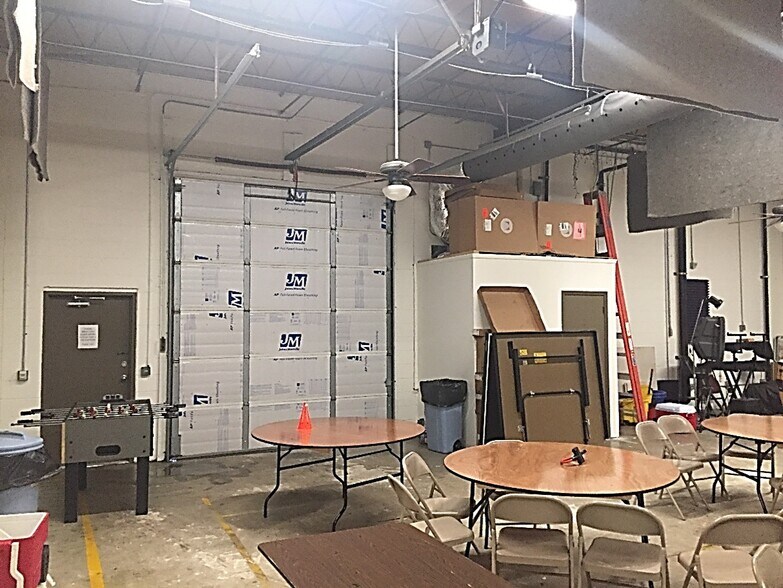 More Photos Of 2609 W De Leon St, Tampa Office For Lease