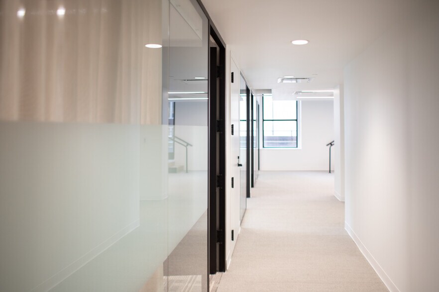 More Photos Of 221 W 10th St, Wilmington Coworking Space