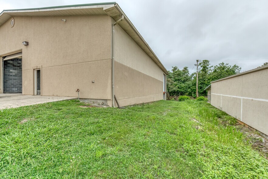 More Photos Of 3545 W Market St, Johnson City Industrial For Sale