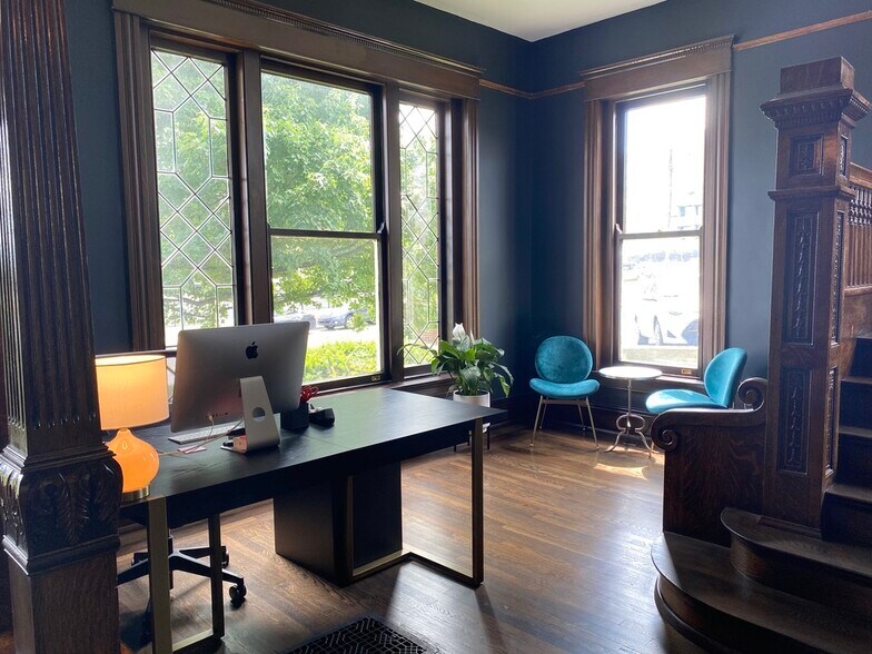 More Photos Of 311 22nd Ave N, Nashville Office Residential For Sale