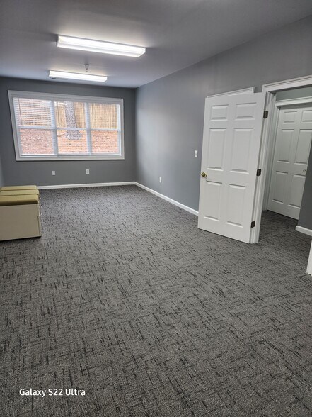 More Photos Of 2551 Roswell Rd, Marietta Medical For Lease