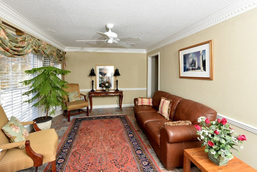 More Photos Of 2601 Sandy Plains Rd, Marietta Office For Sale
