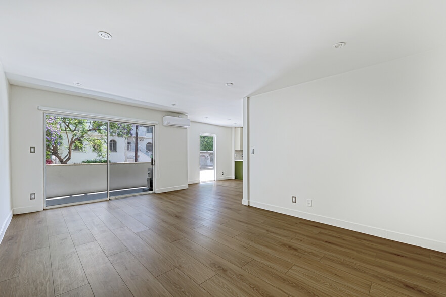 More Photos Of 6615 Franklin Ave, Los Angeles Apartments For Sale