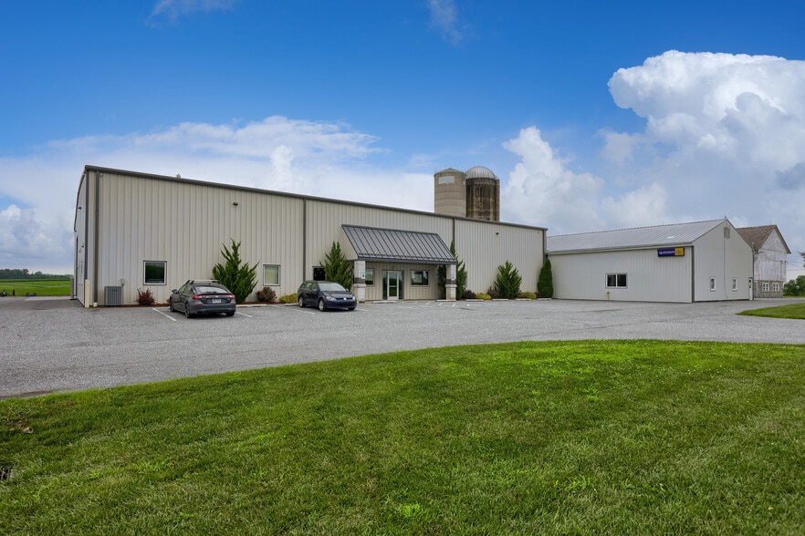More Photos Of 608 Fairview Rd, Manheim Specialty For Lease