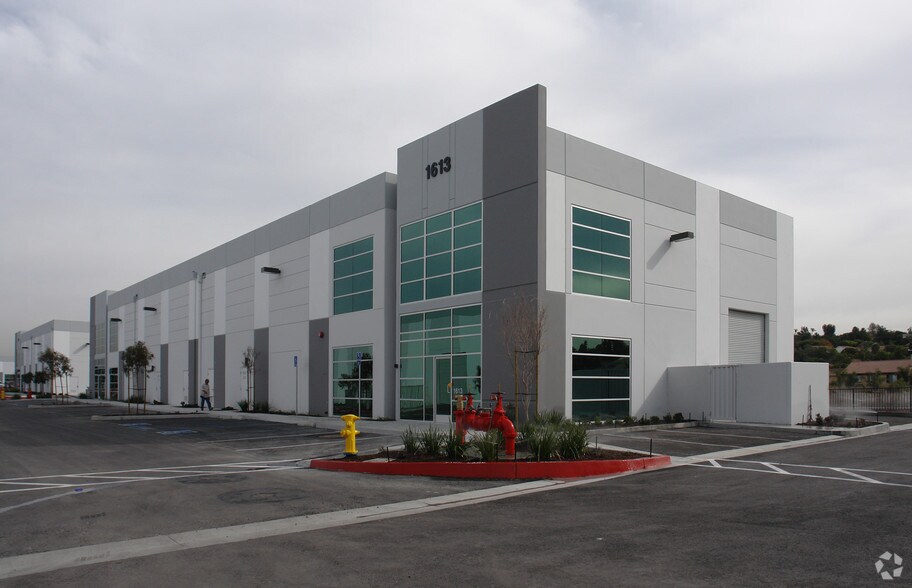 Primary Photo Of 1621 Ord Way, Oceanside Warehouse For Lease