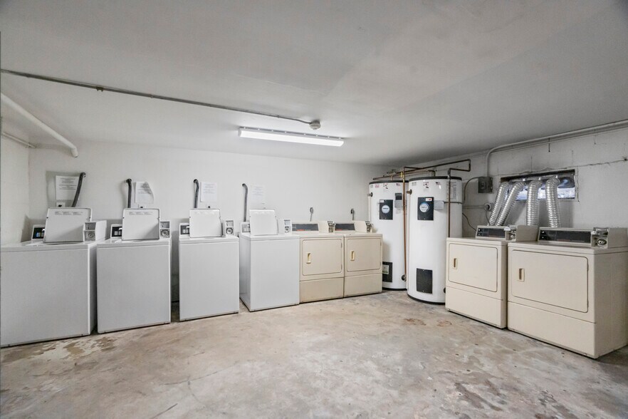 More Photos Of 3880 Main St, Bridgeport Multifamily For Sale