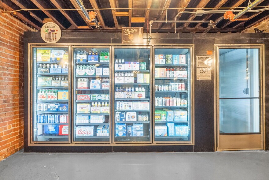 More Photos Of 306-310 Huron Ave, Port Huron Freestanding For Sale