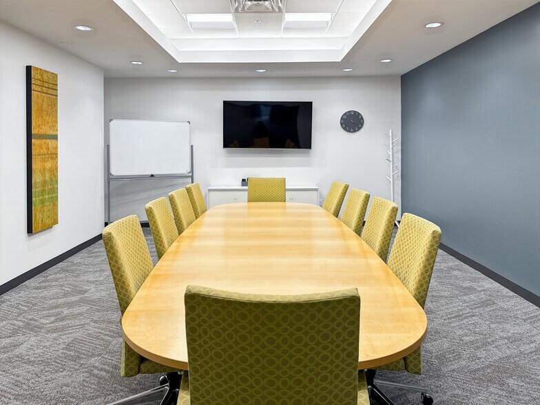 More Photos Of 1904 W Parkside Ln, Phoenix Coworking Space