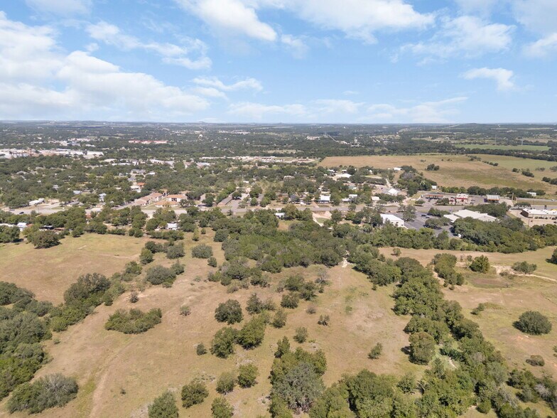 More Photos Of 1404 Central Texas Expy, Lampasas Land For Sale