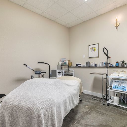 More Photos Of 19647 Solar Cir, Parker Medical For Sale